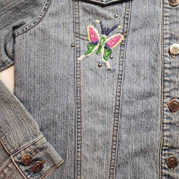 Arizona Jeans Girls Blue Jean Jacket With Flower And Butterfly Stitching Size XL - Picture 3 of 9